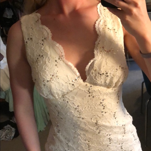 Lacey off-white prom dress 🌹 - Picture 4 of 8